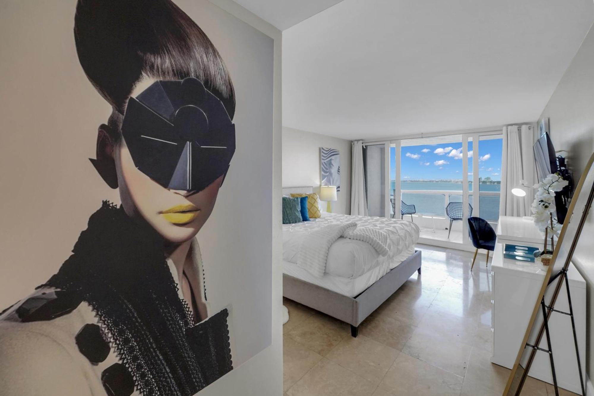 Permanent Vacation! Direct Water Views! Apartamento Miami