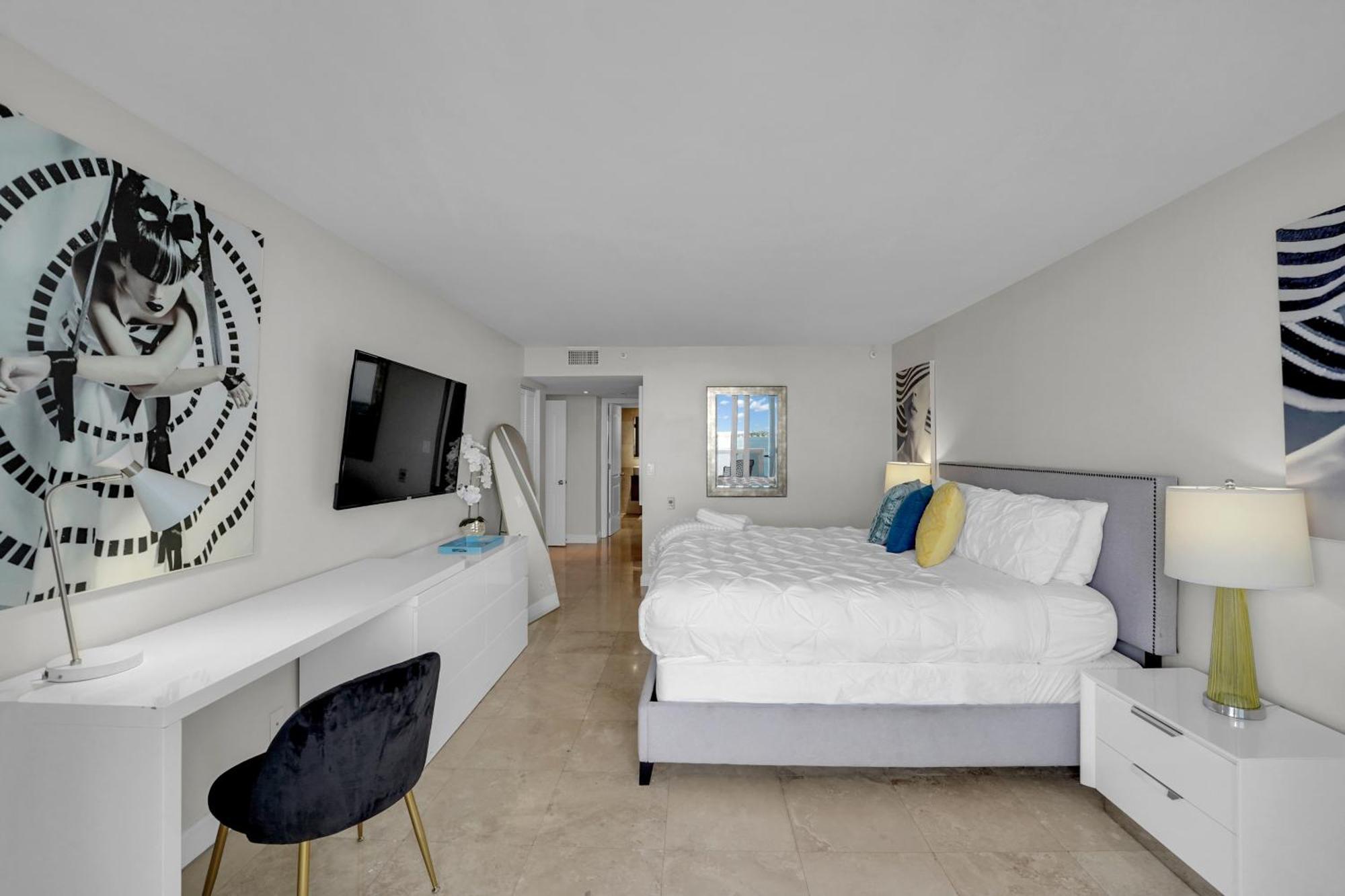 Permanent Vacation! Direct Water Views! Apartamento Miami
