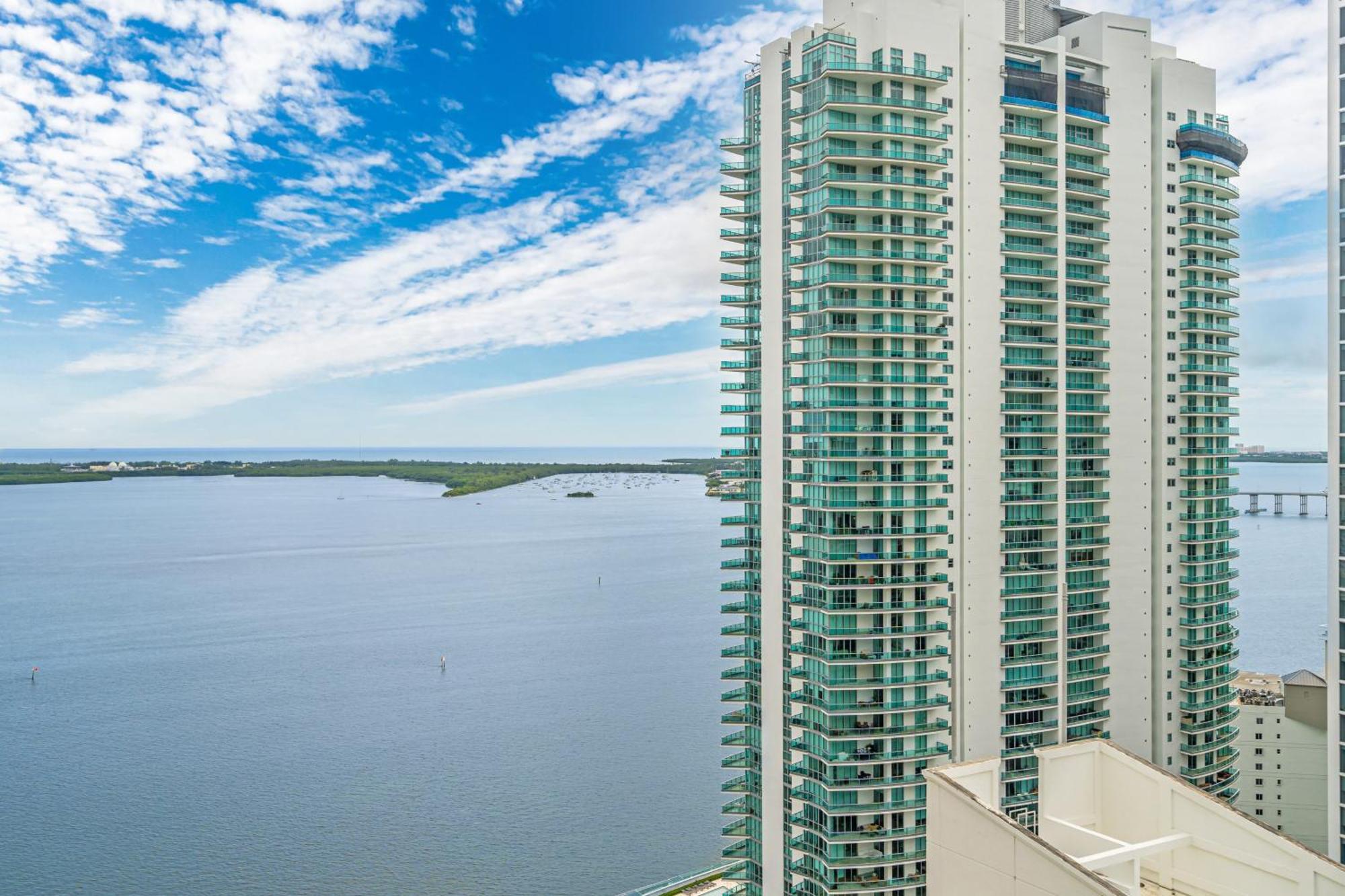 Lux 2b/2b Brickell - Free Parking