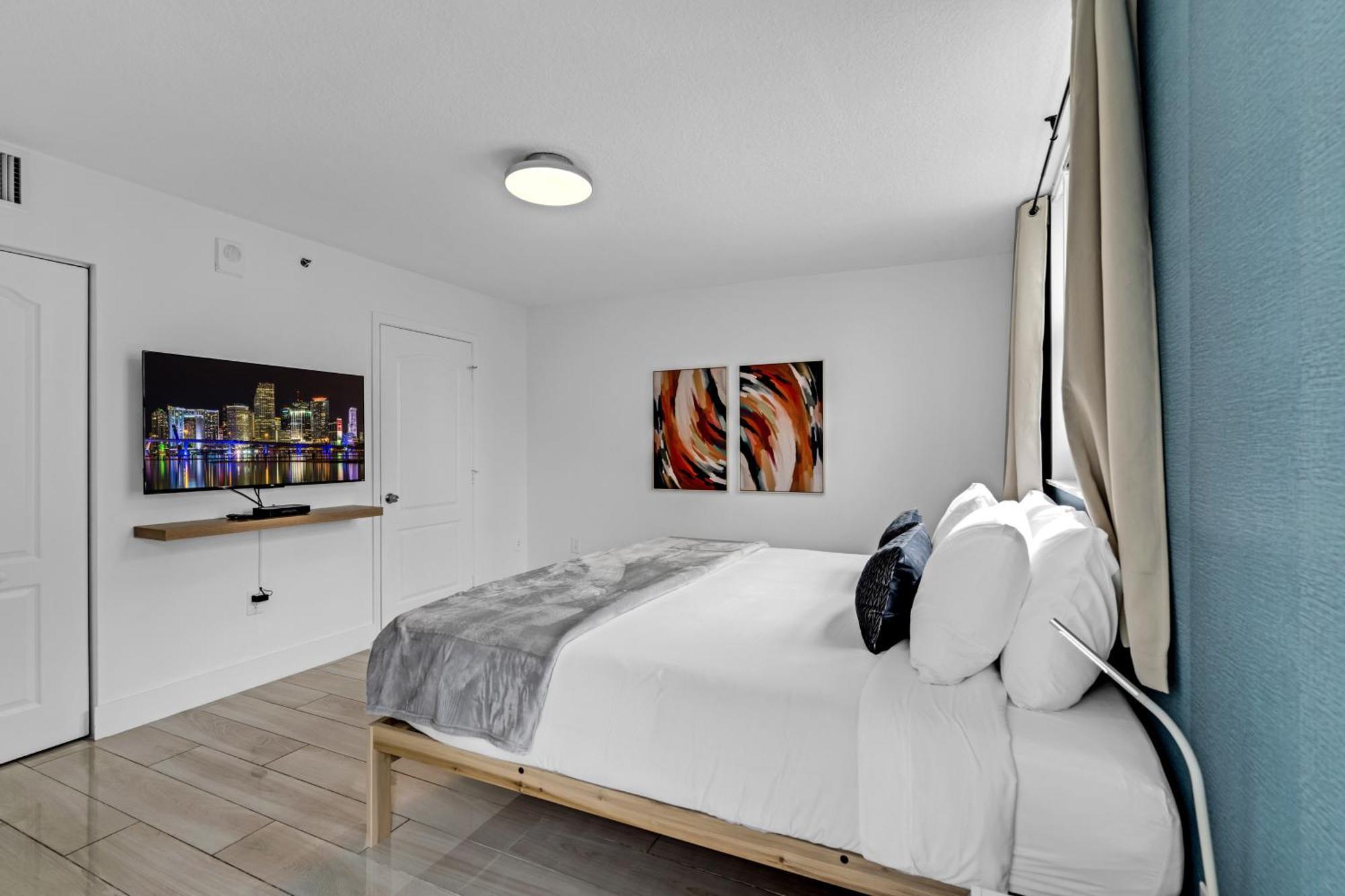 Lux 2b/2b Brickell - Free Parking * Miami