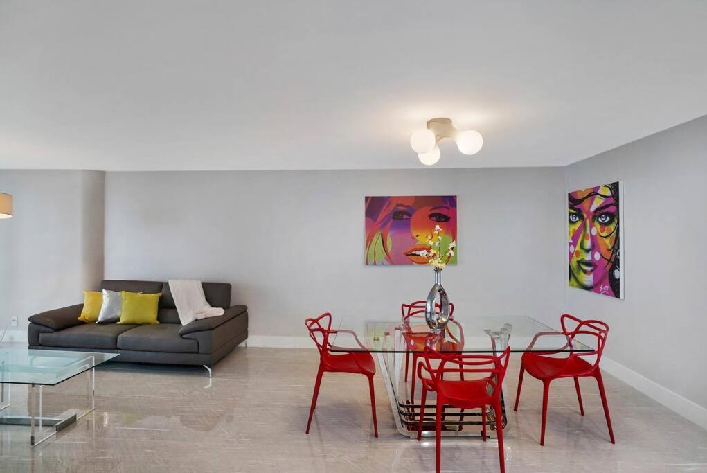 Calypso - Gorgeous Renovated Spacious Condo! Apartamento Miami