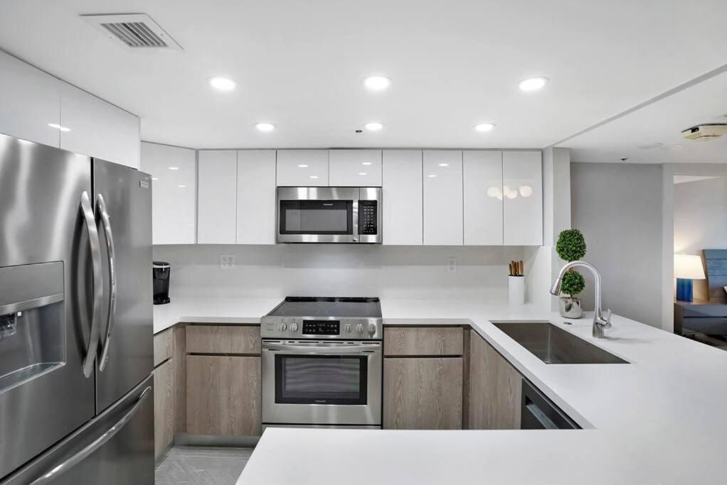 Apartamento Calypso - Gorgeous Renovated Spacious Condo!