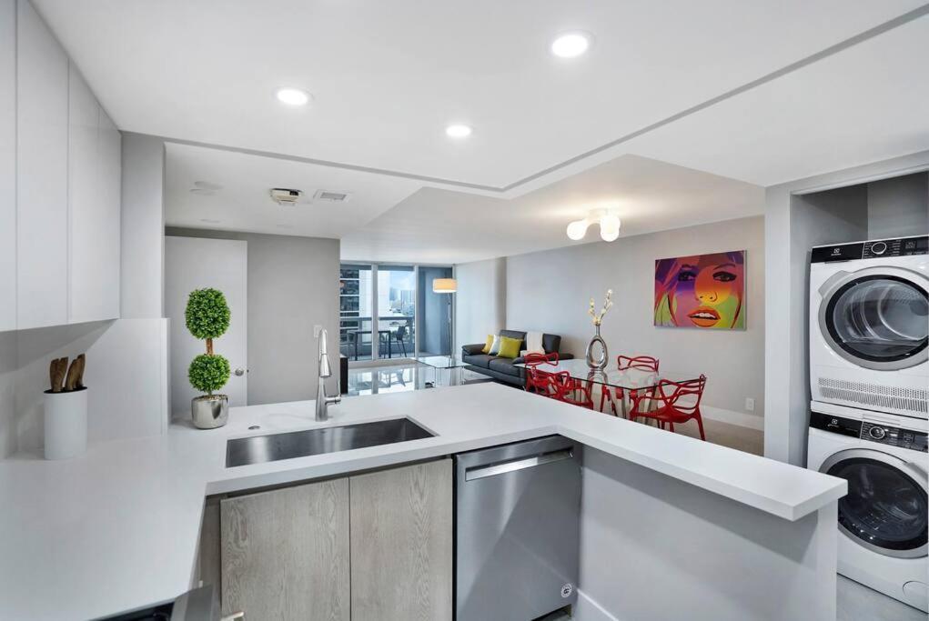 Apartamento Calypso - Gorgeous Renovated Spacious Condo! *