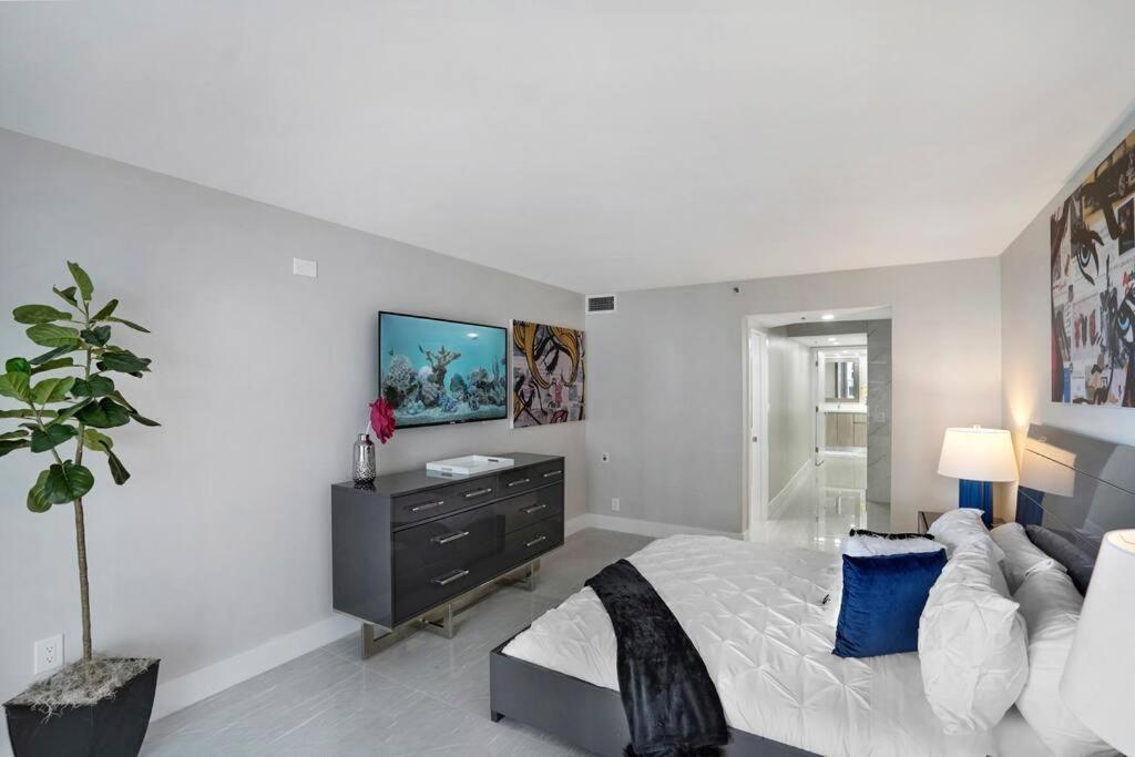 Apartamento Calypso - Gorgeous Renovated Spacious Condo!