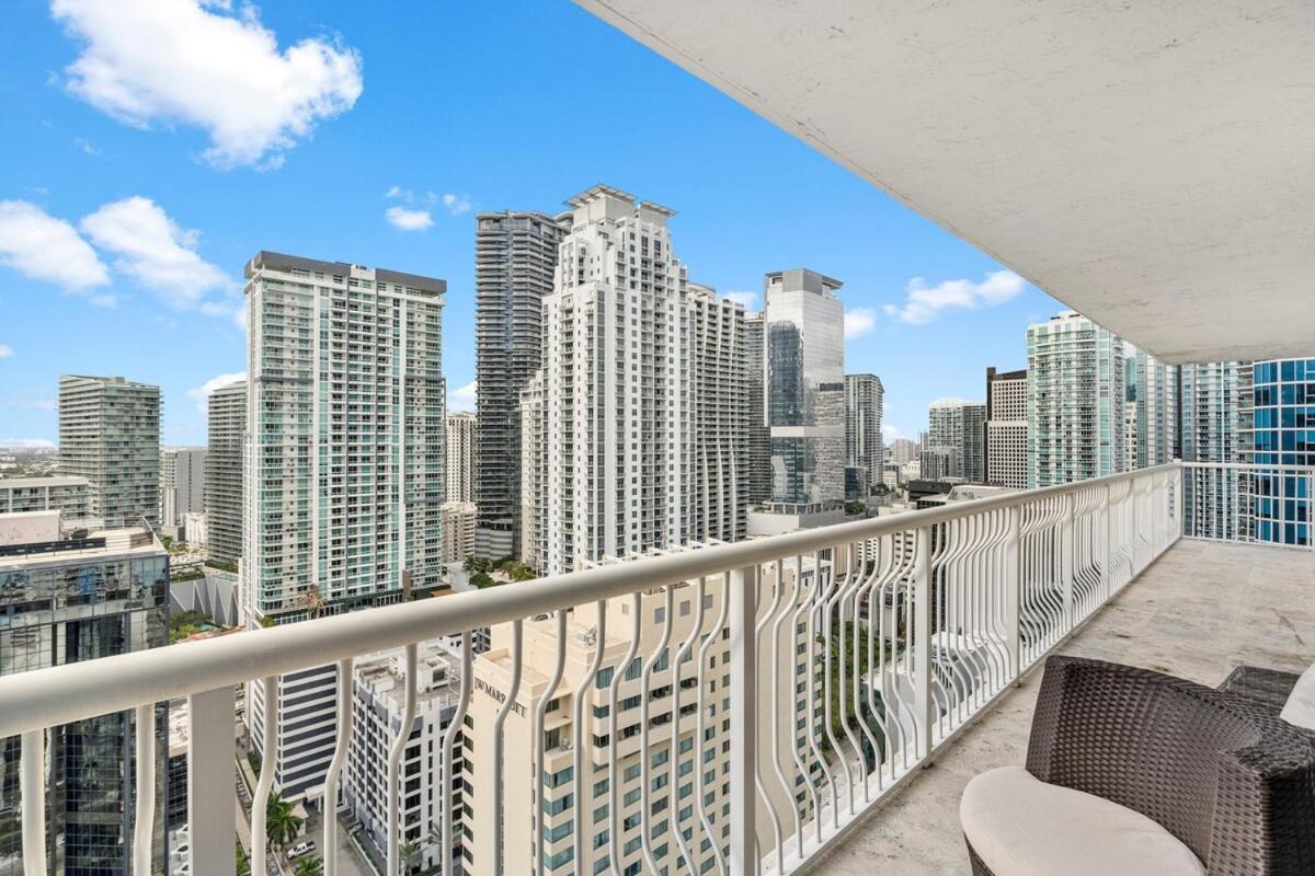 Stunning 3bedroom 34th Floor Brickell Free Parking *