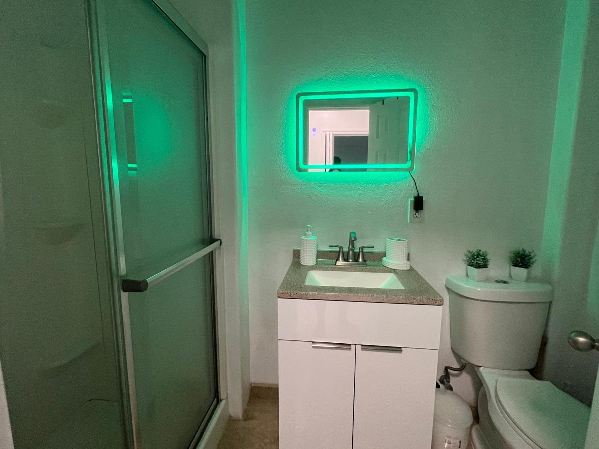 Guest W Free Parking At 7 Min To International Airport Miami