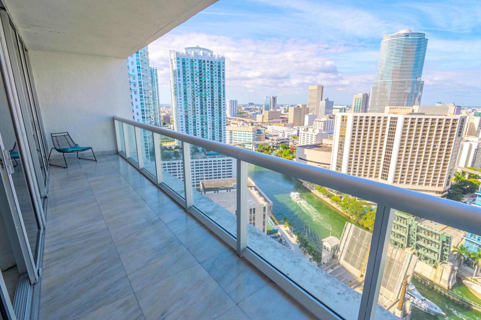 Aparthotel Icon Brickell Residences 4*
