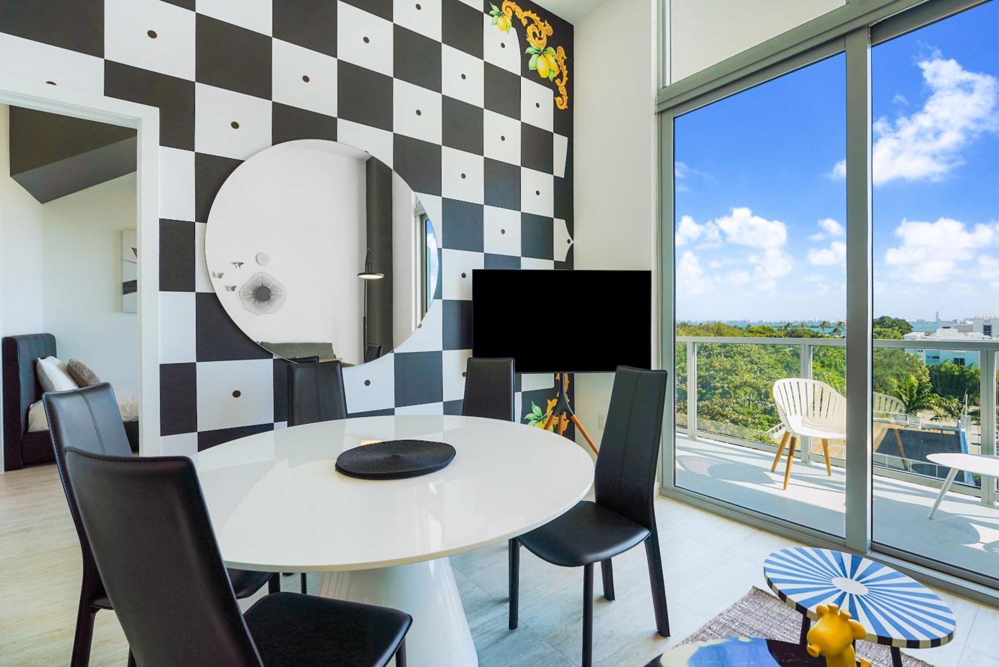Nomada Destination Residences - Quadro Apartment *