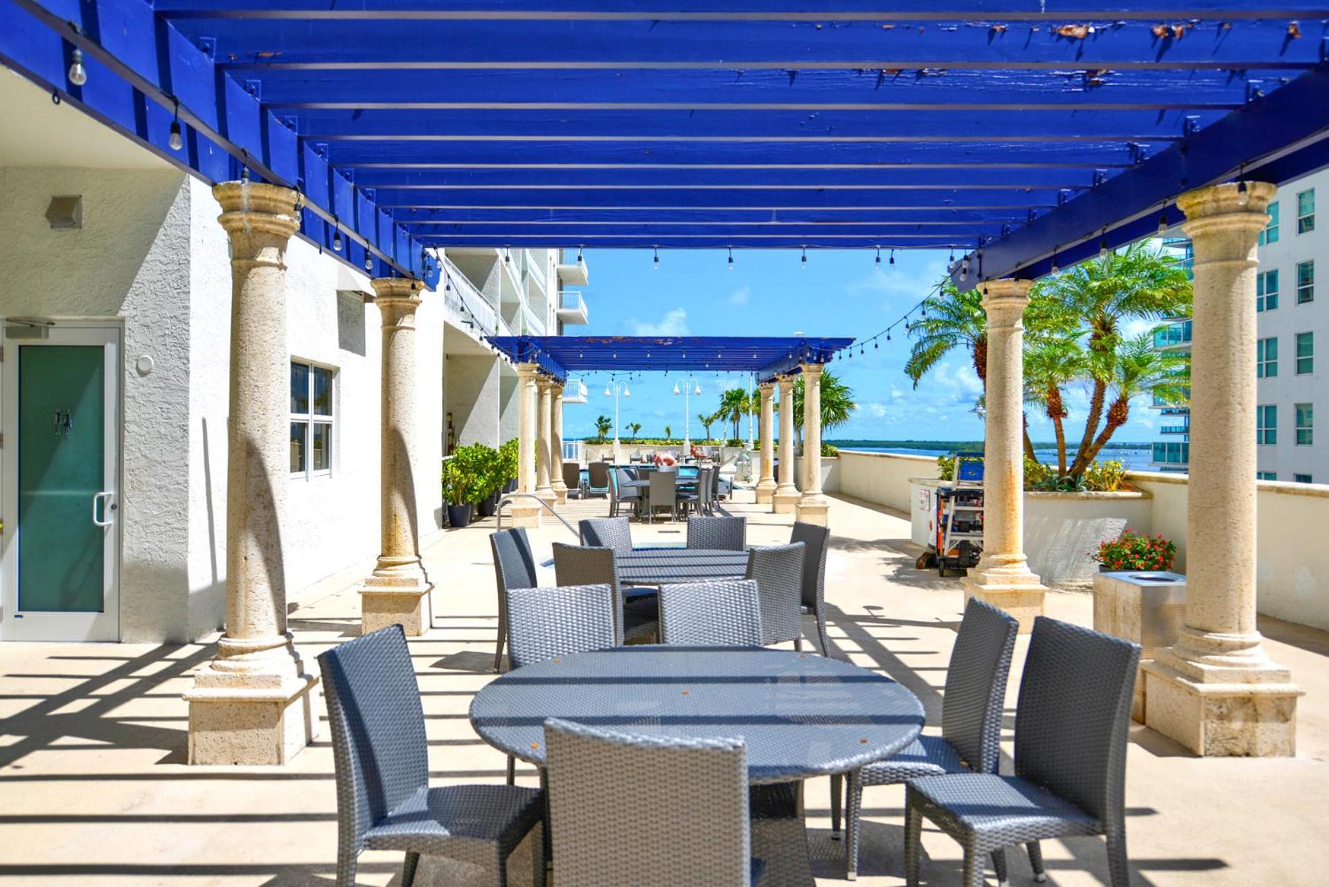 With Panoramic Views In Brickell Miami