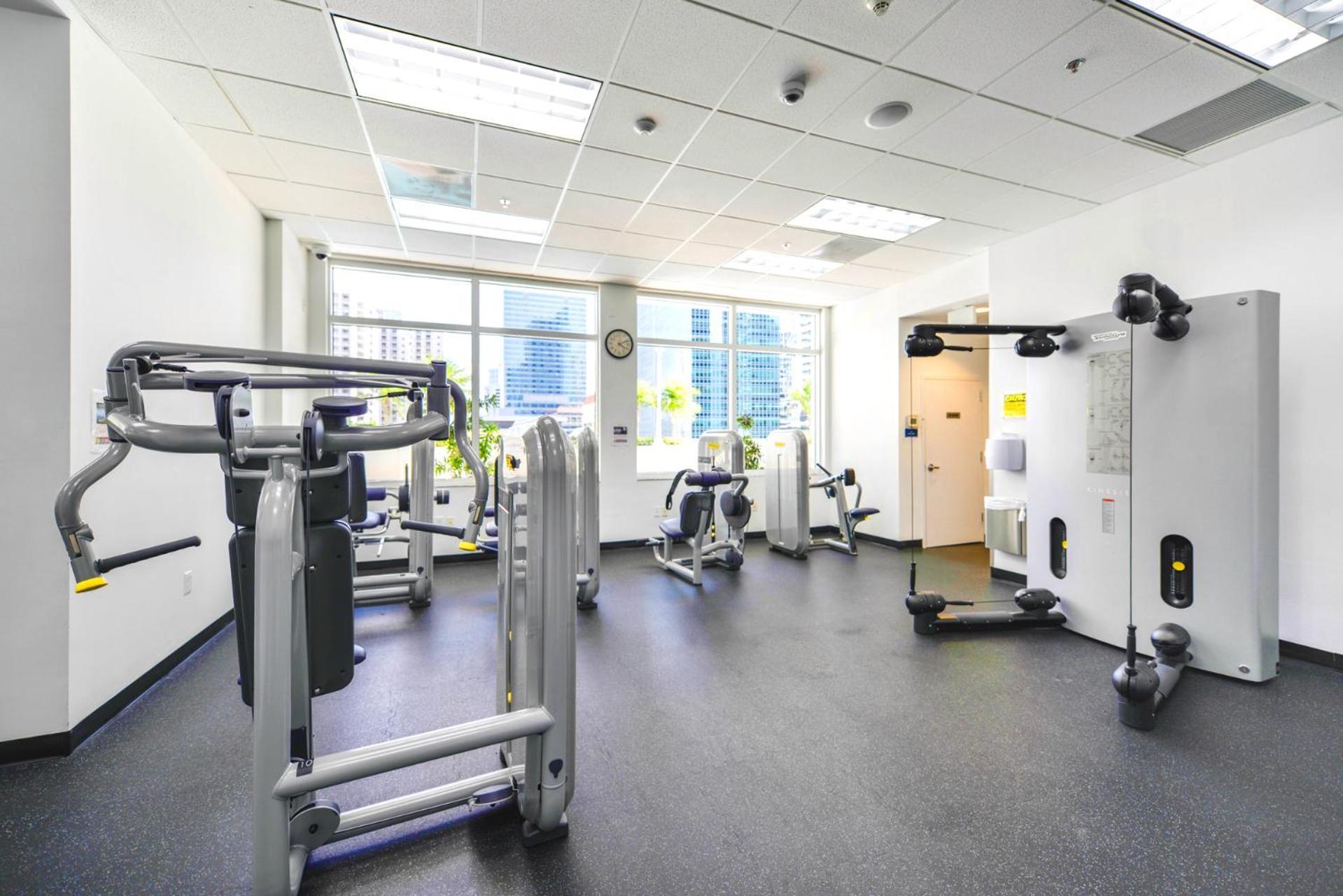 With Panoramic Views In Brickell Apartment