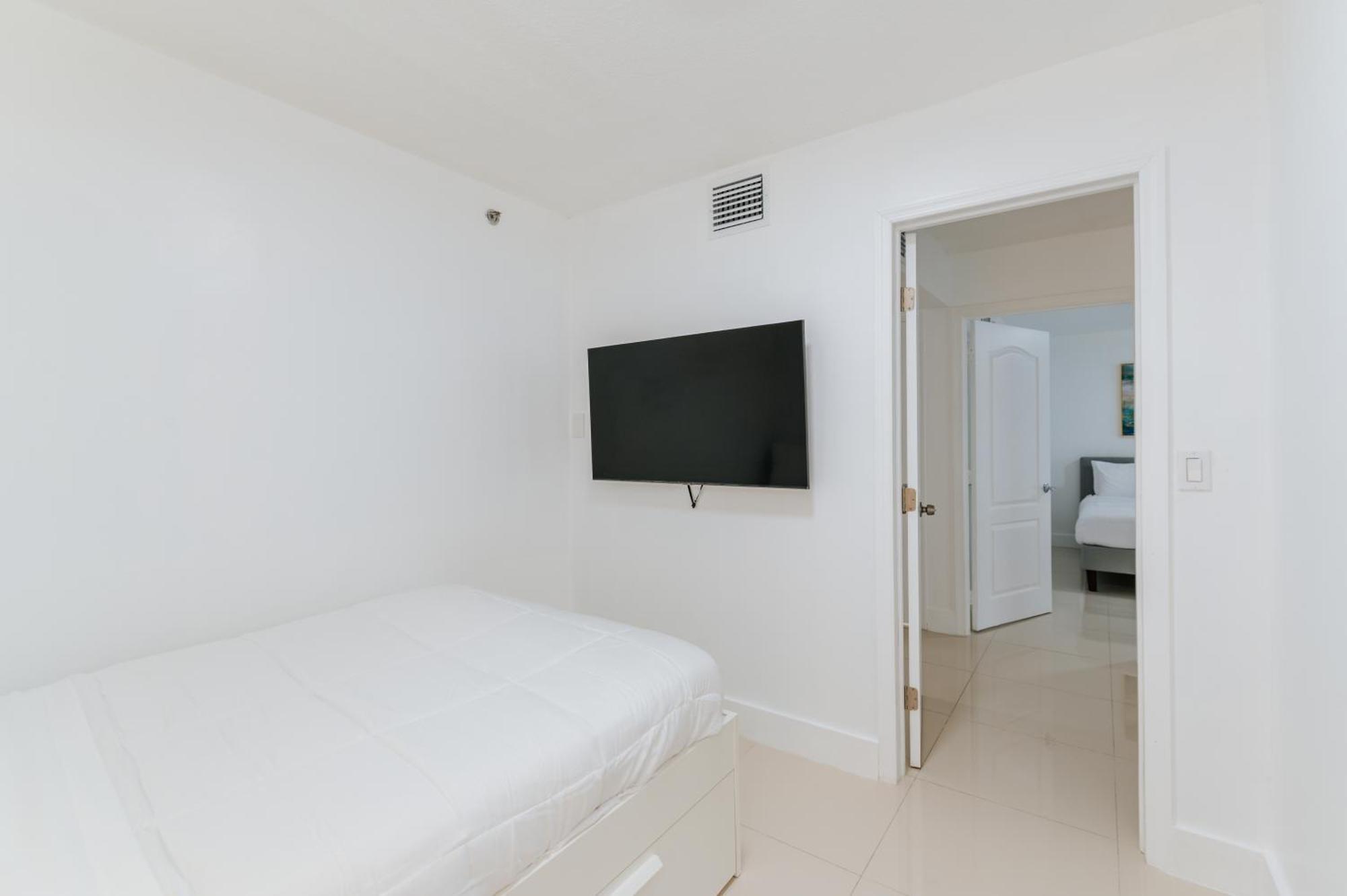 Apartment Amazing 2 Bedroom At Brickell, Free Parking Miami