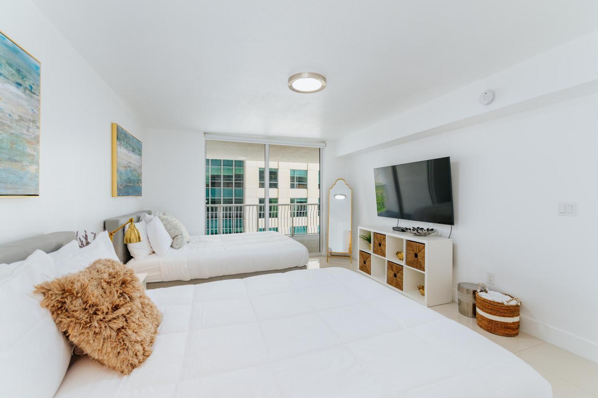 Apartment Amazing 2 Bedroom At Brickell, Free Parking