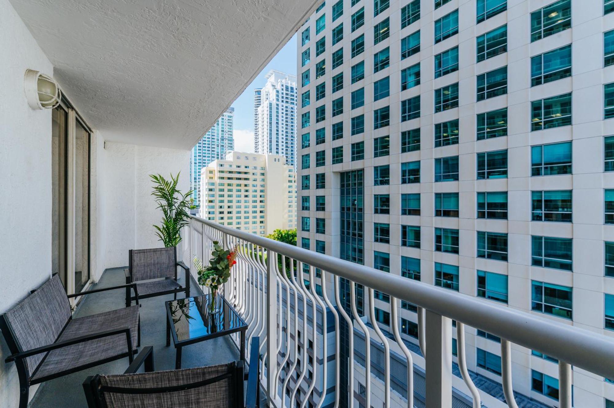Amazing 2 Bedroom At Brickell, Free Parking Apartment *