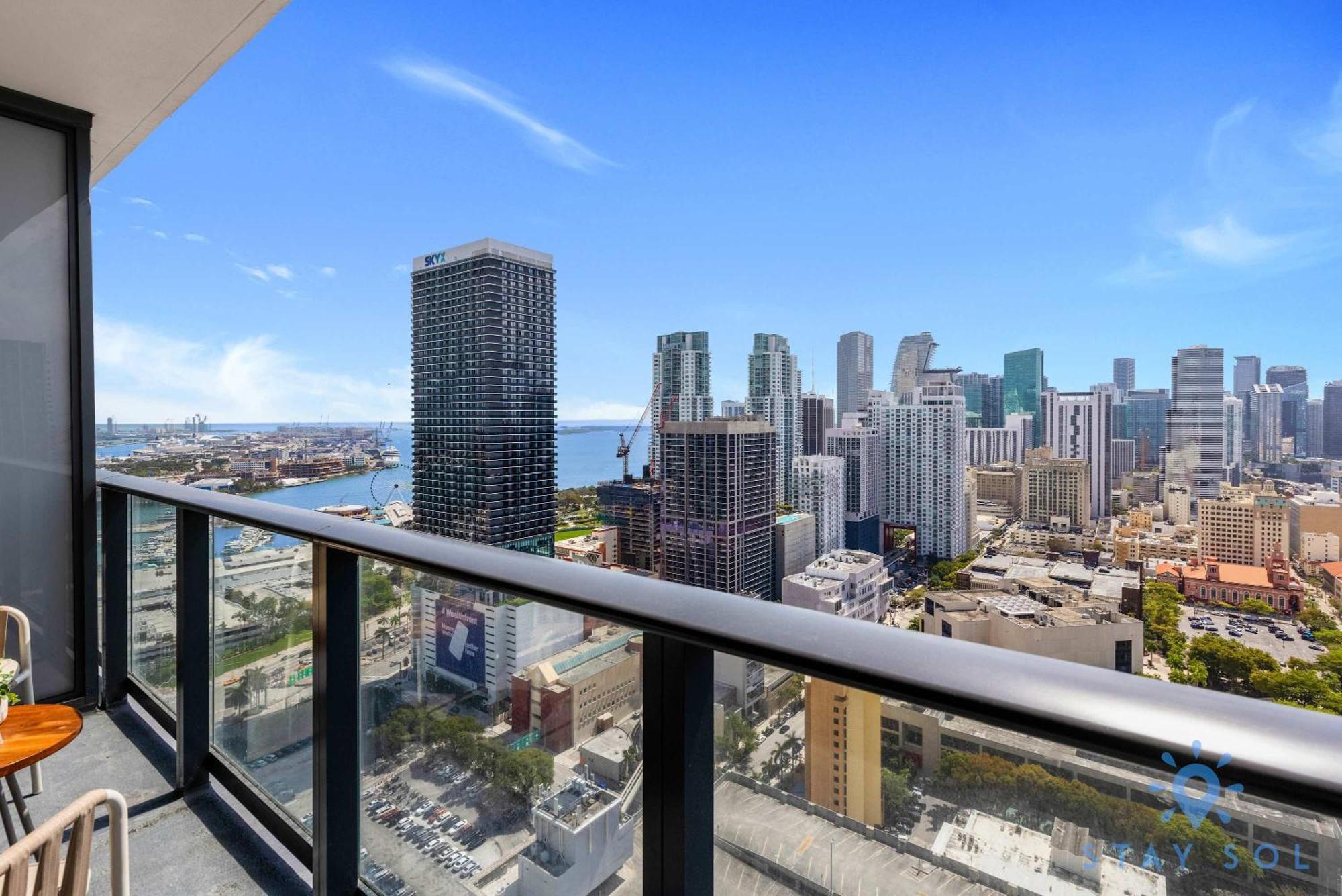 Stylish -amenities & Pool Apartamento *