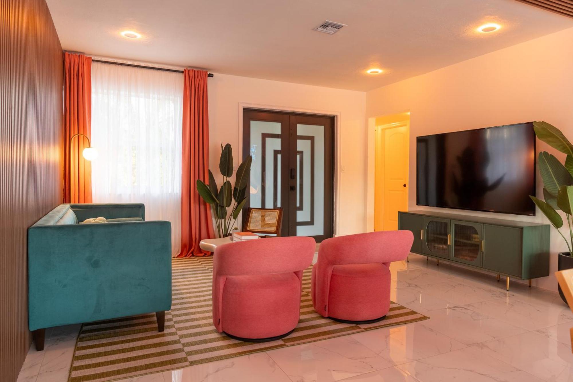 Holiday home Luxe For 8, Hot Tub, Mins To Beach, Wynwood Miami