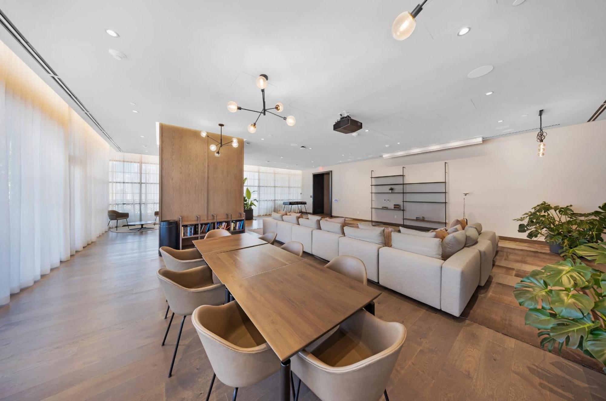 Luxury 1-br Ph With Breathtaking Downtown Views Miami