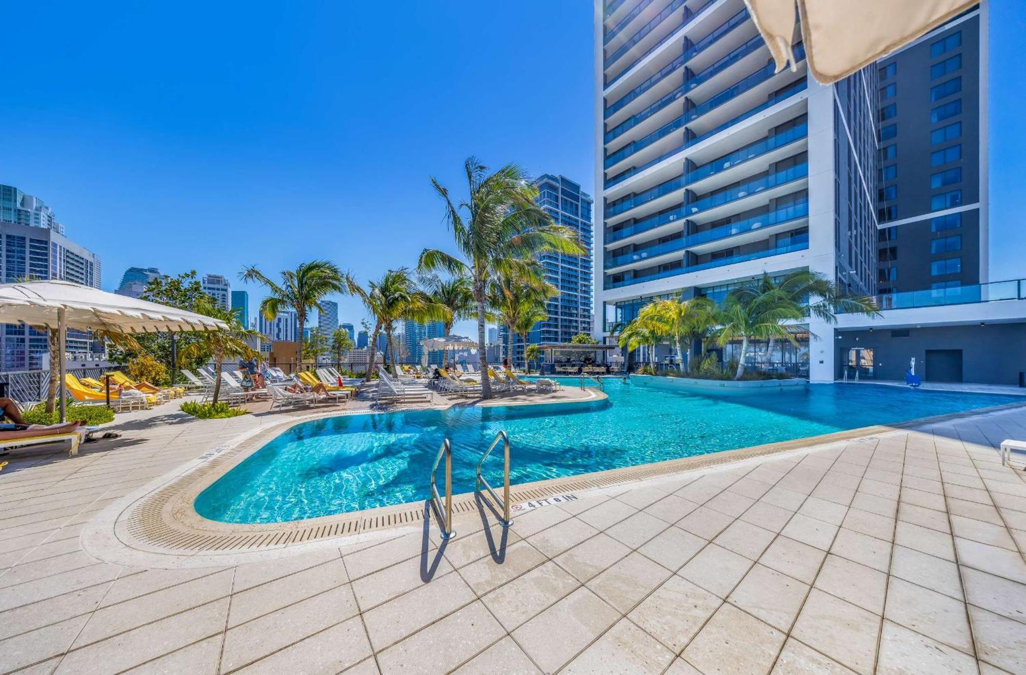Apartment Luxury 1-br Ph With Breathtaking Downtown Views Miami