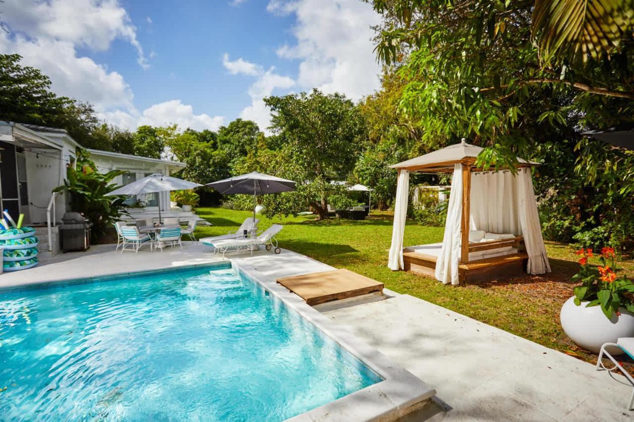 Pool Miami