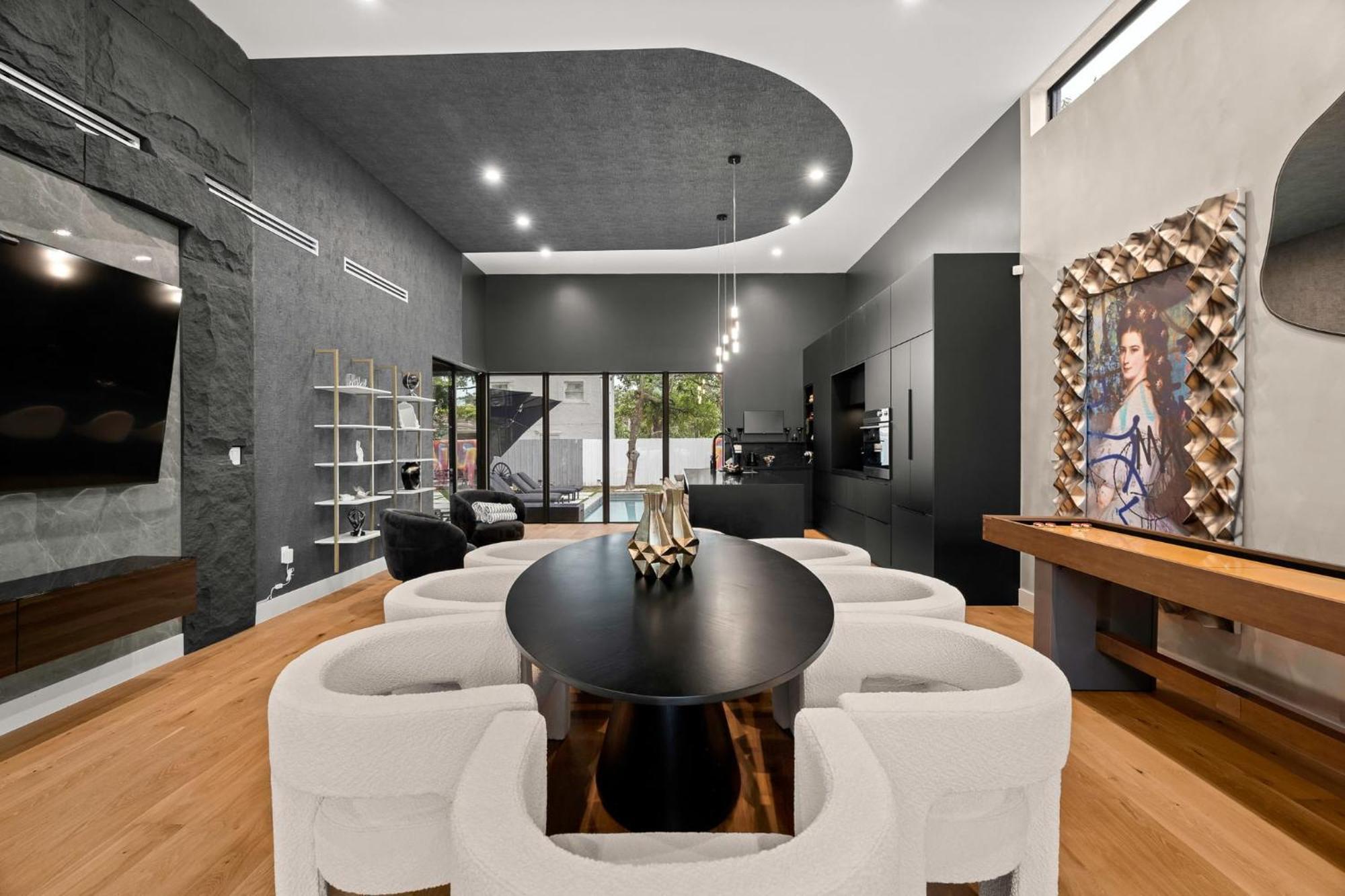Stylish New W Heated Pool Maximalist Miami