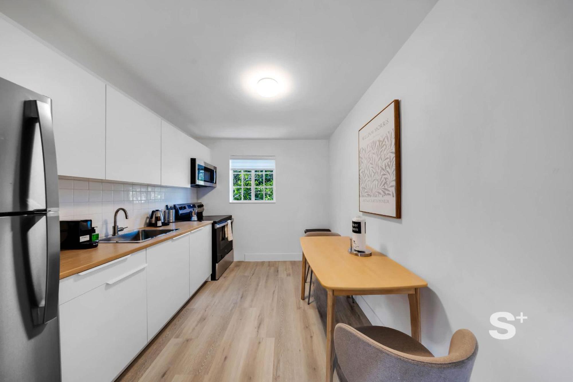 Modern 1-br With Sleek Style Apartment