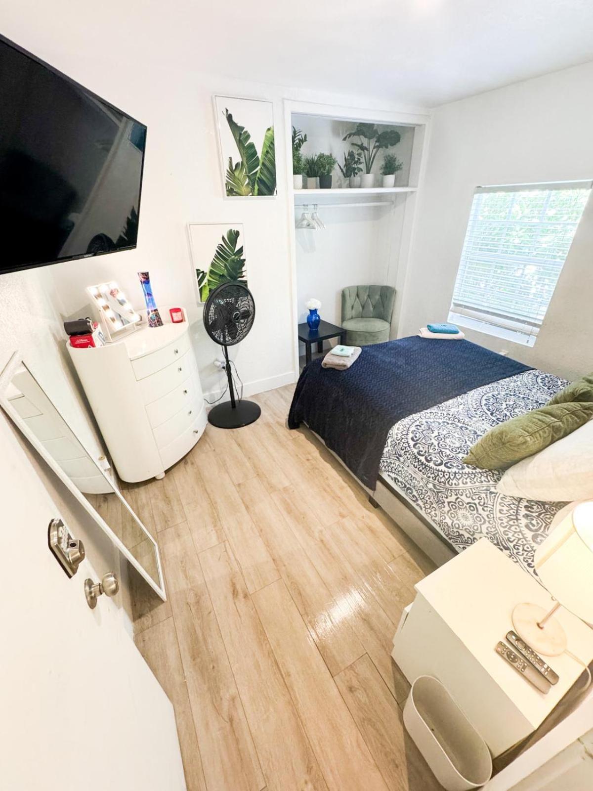 Deluxe In Location In A 2 Bedrooms Unit - Parking, Laundry And Luggage Storage * Miami