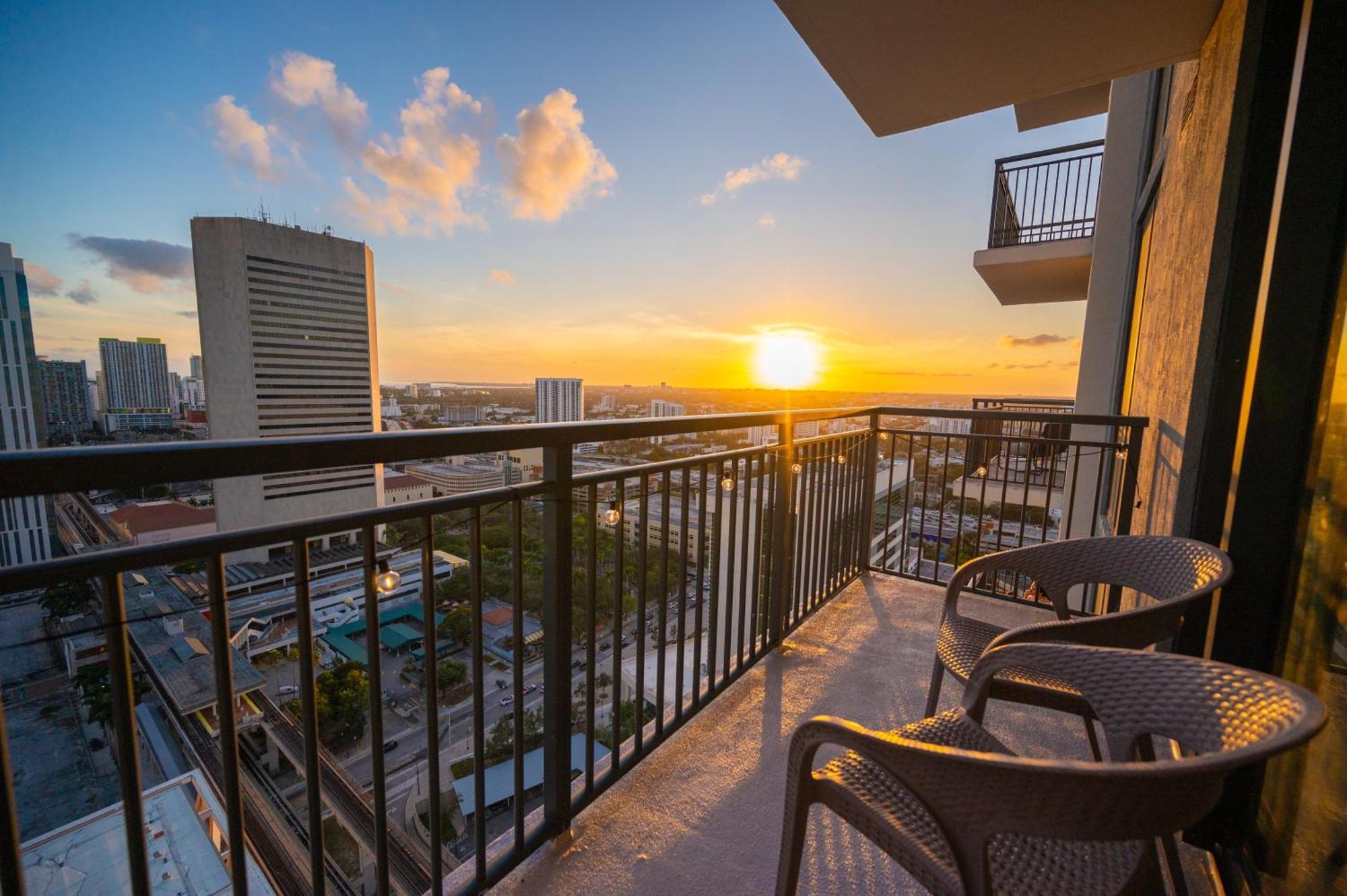 Luxury Brickell Area Jacuzzi Gym 2 Pools