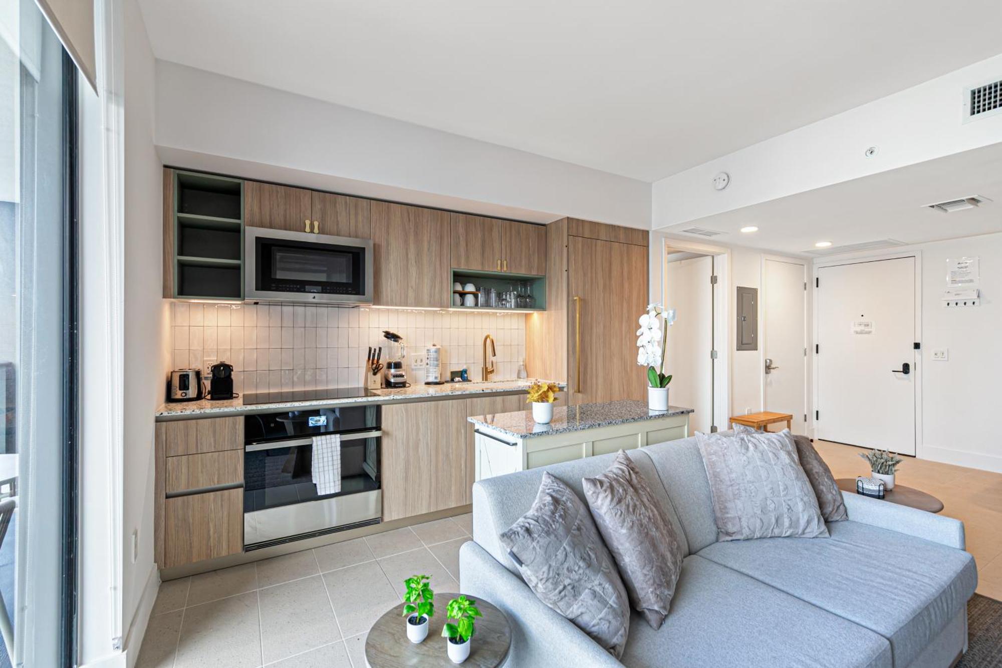 Grand Vista 4501 Apartment