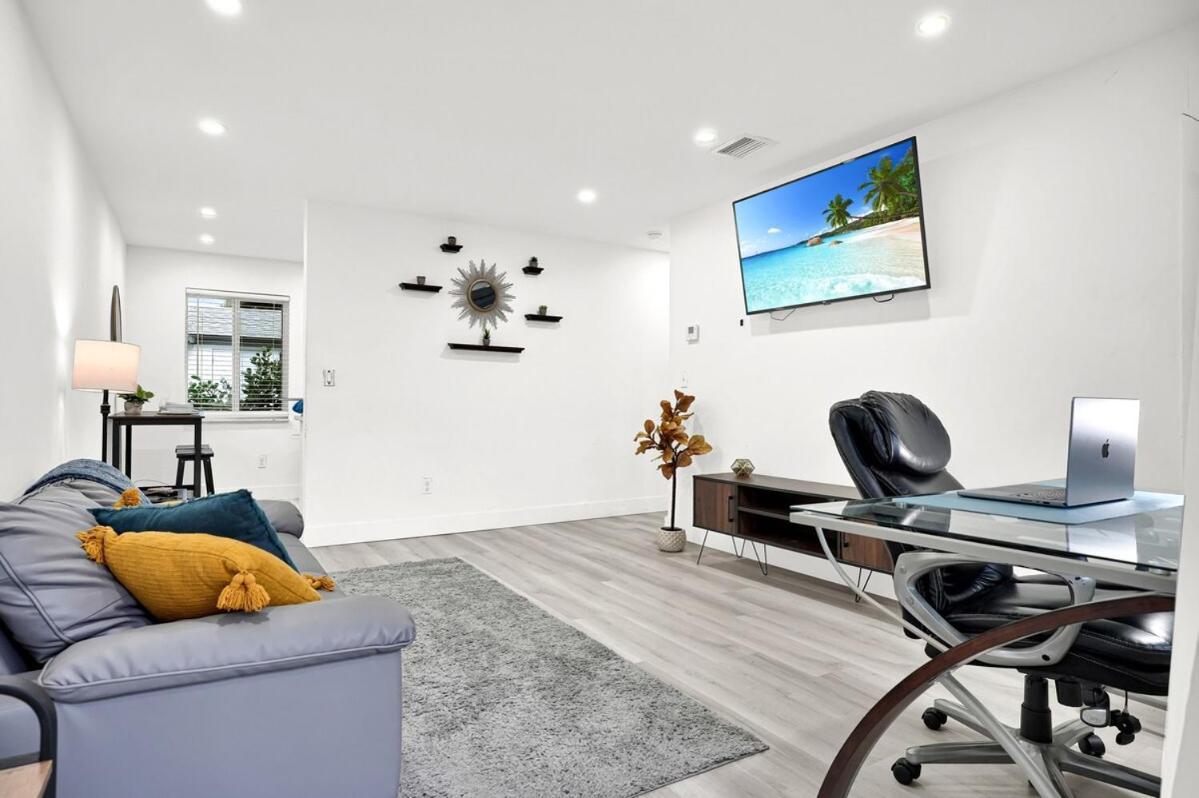 Holiday home Koze 2 Bedroom With King And Queen Beds, Near Everything Trendy