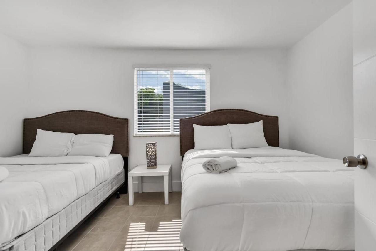 Magical 2 Bedroom 5 Mins To Brickell Area In Apartment *