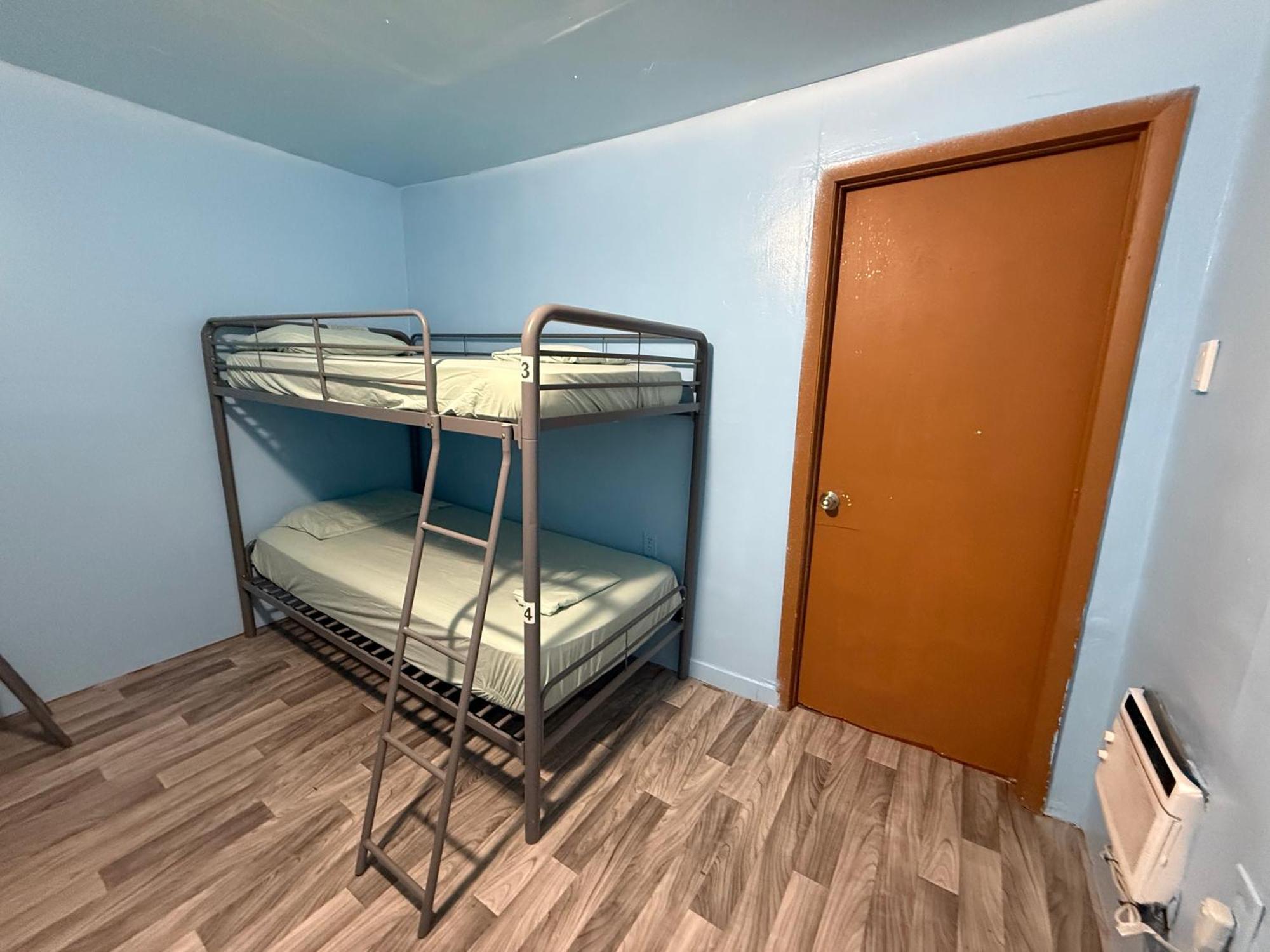 Oqp Vacations Hostel