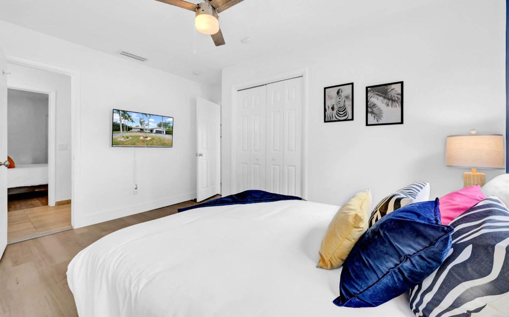 Lakefront Retreat Perfect For Family Fun * Miami
