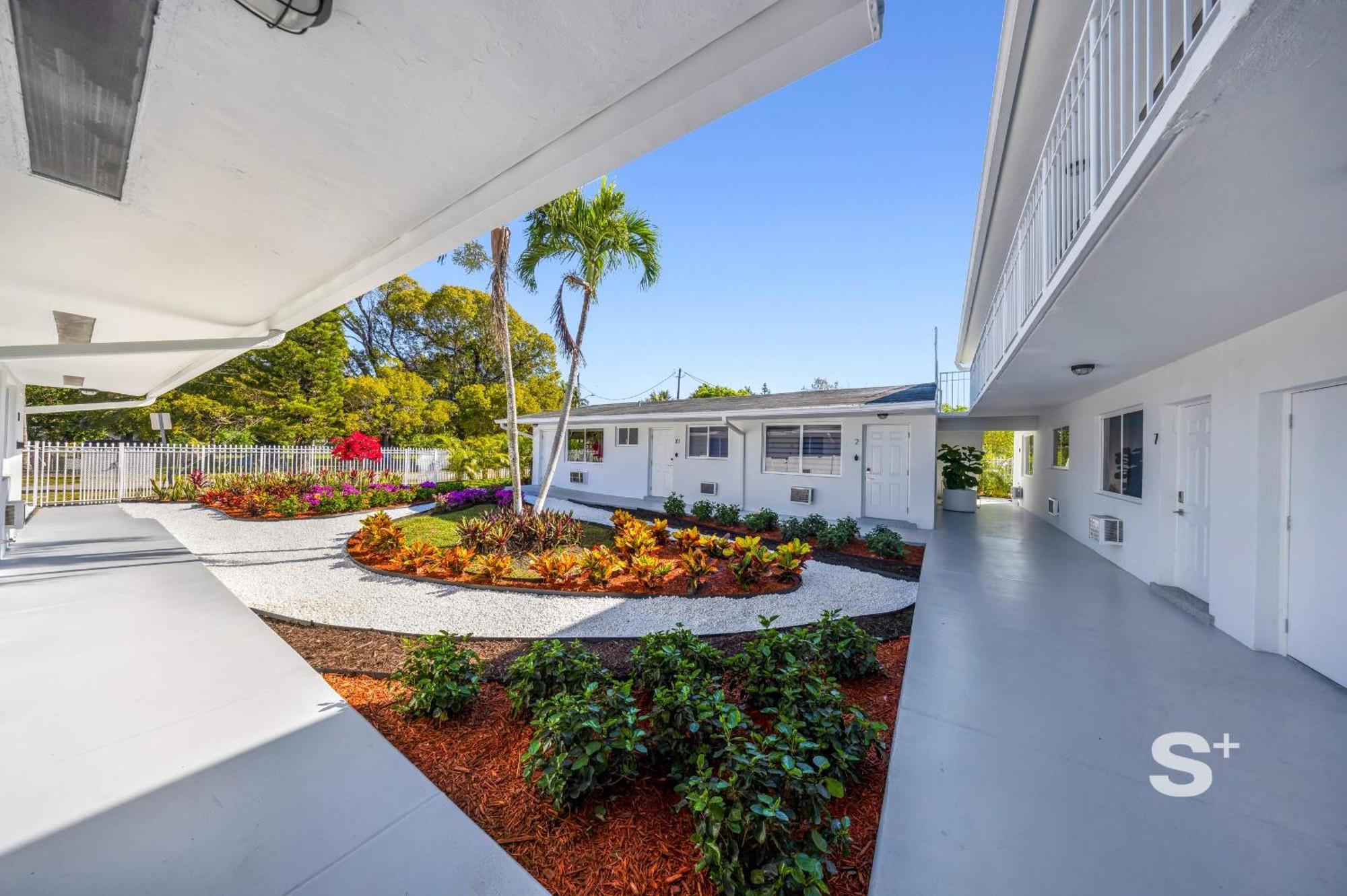Apartment Contemporary In *