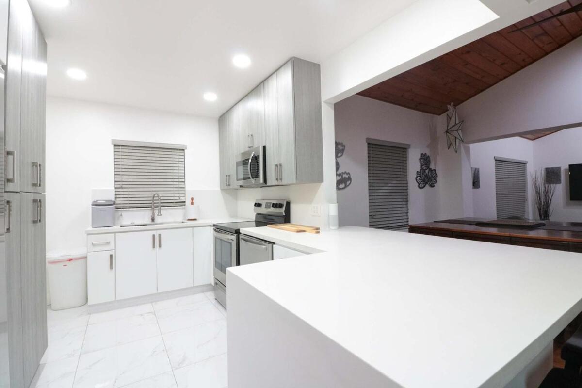 Rustic Modern Retreat - 4br Open Concept Miami