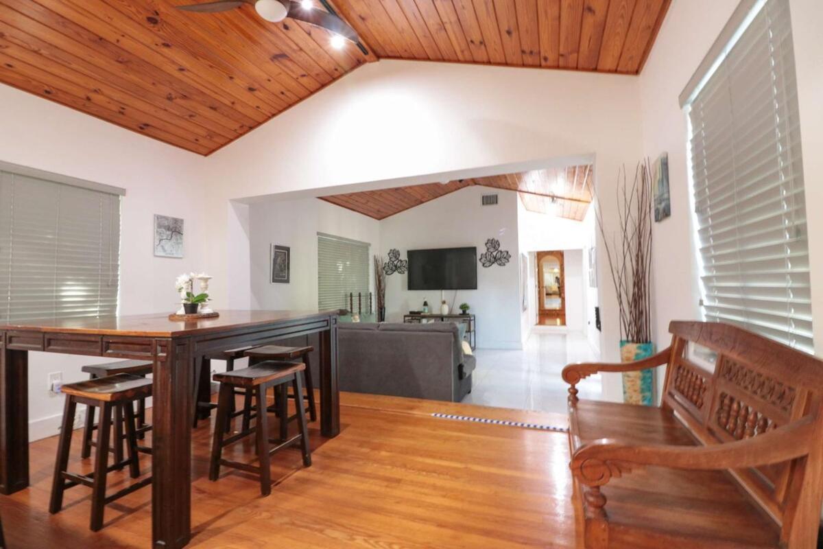 Rustic Modern Retreat - 4br Open Concept * Miami