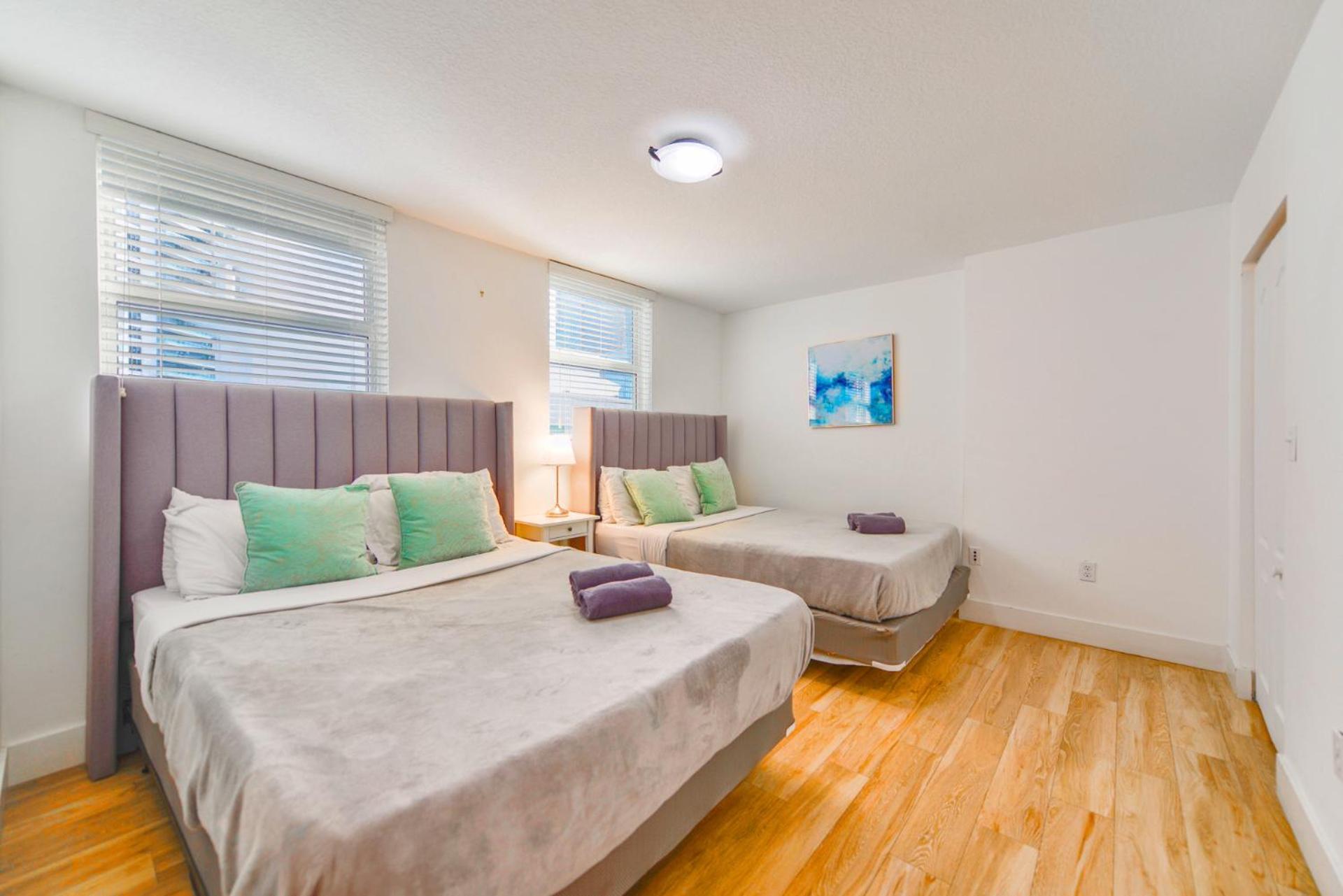 Oceanfront Bliss Stylish W Breathtaking Direct Ocean Views Apartment