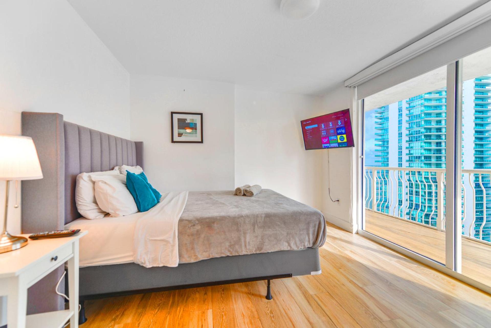 Oceanfront Bliss Stylish W Breathtaking Direct Ocean Views Apartment