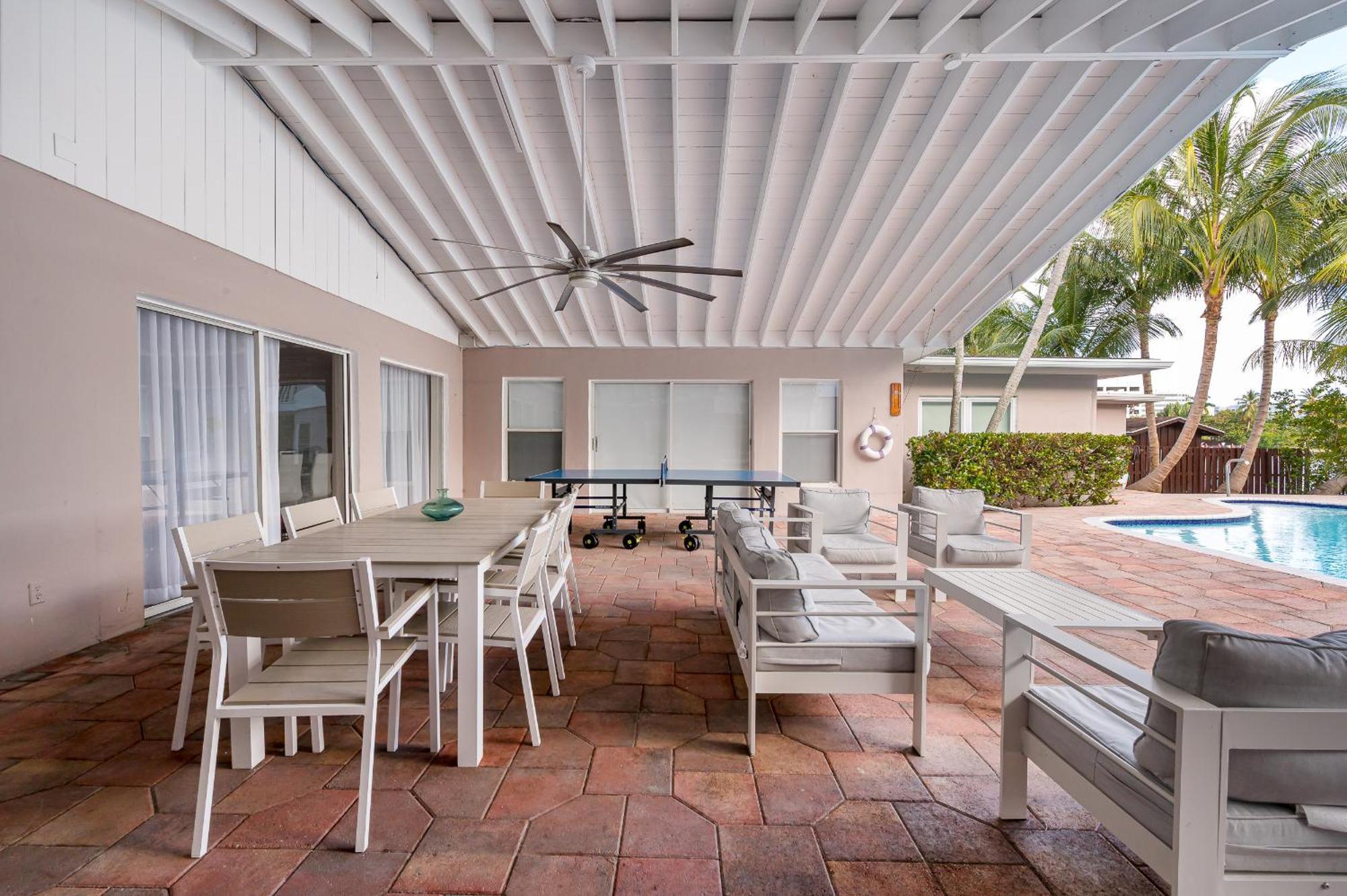 Tropical Waterfront Family Oasis - Amazing Location Miami