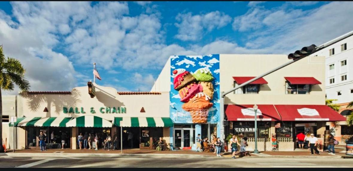 Blue Little Havana * Miami