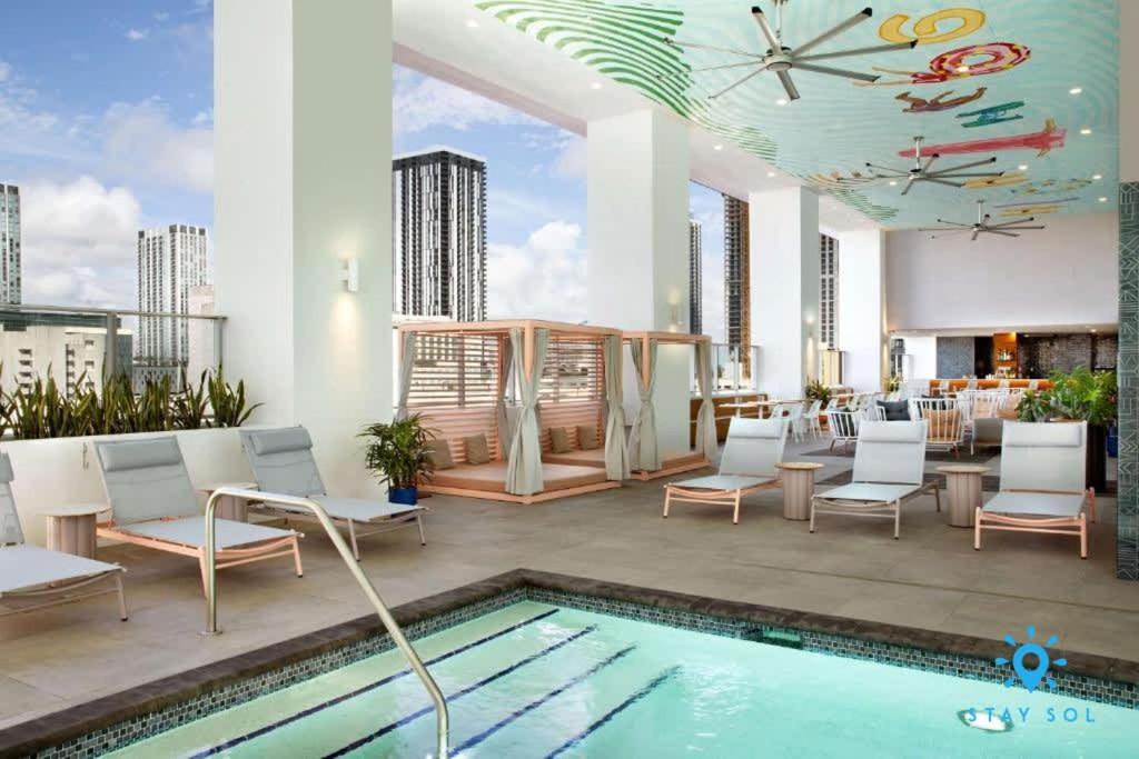 Beautiful Amazing Pool Gym Bar And Holiday home