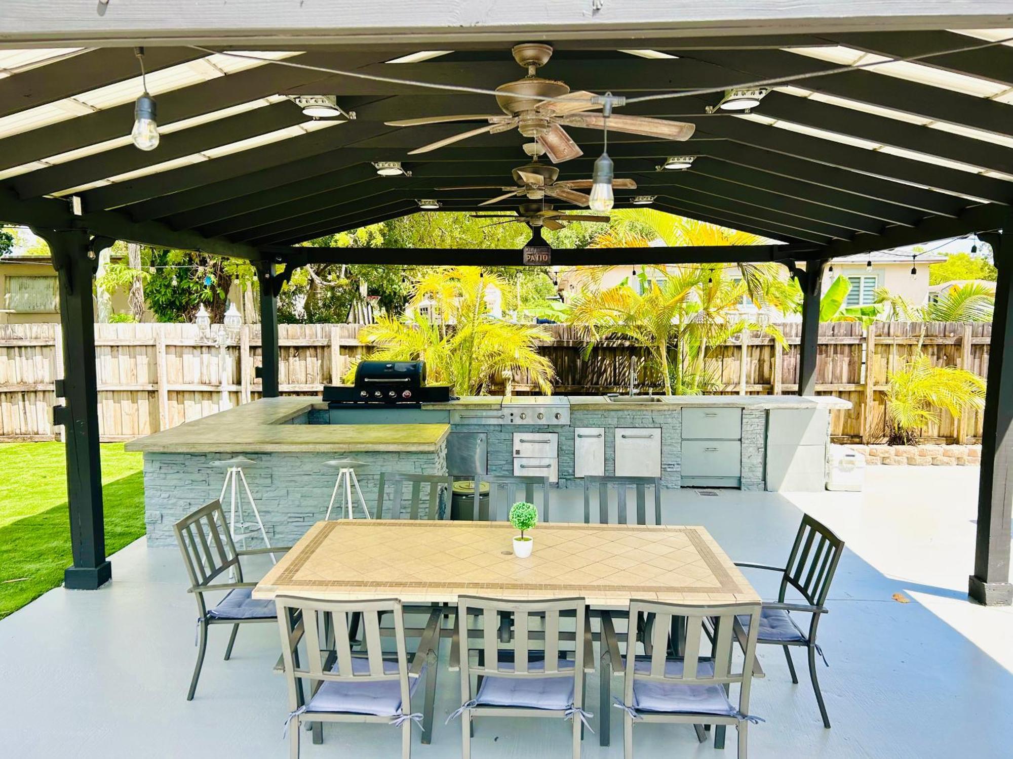 Tropical Paradise 3br Oasis With Heated Pool And Summer Kitchen * Miami
