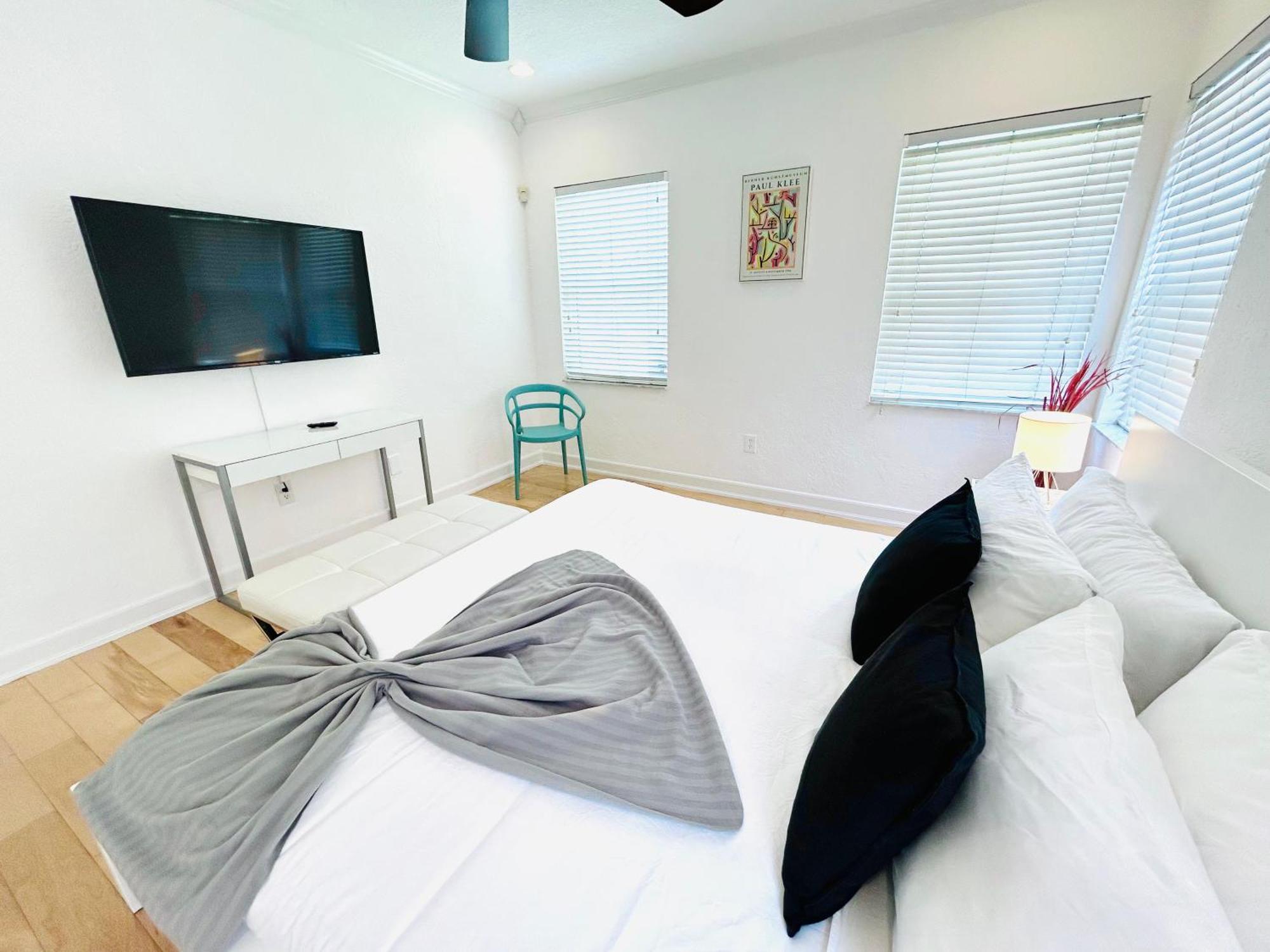 Holiday home Tropical Paradise 3br Oasis With Heated Pool And Summer Kitchen
