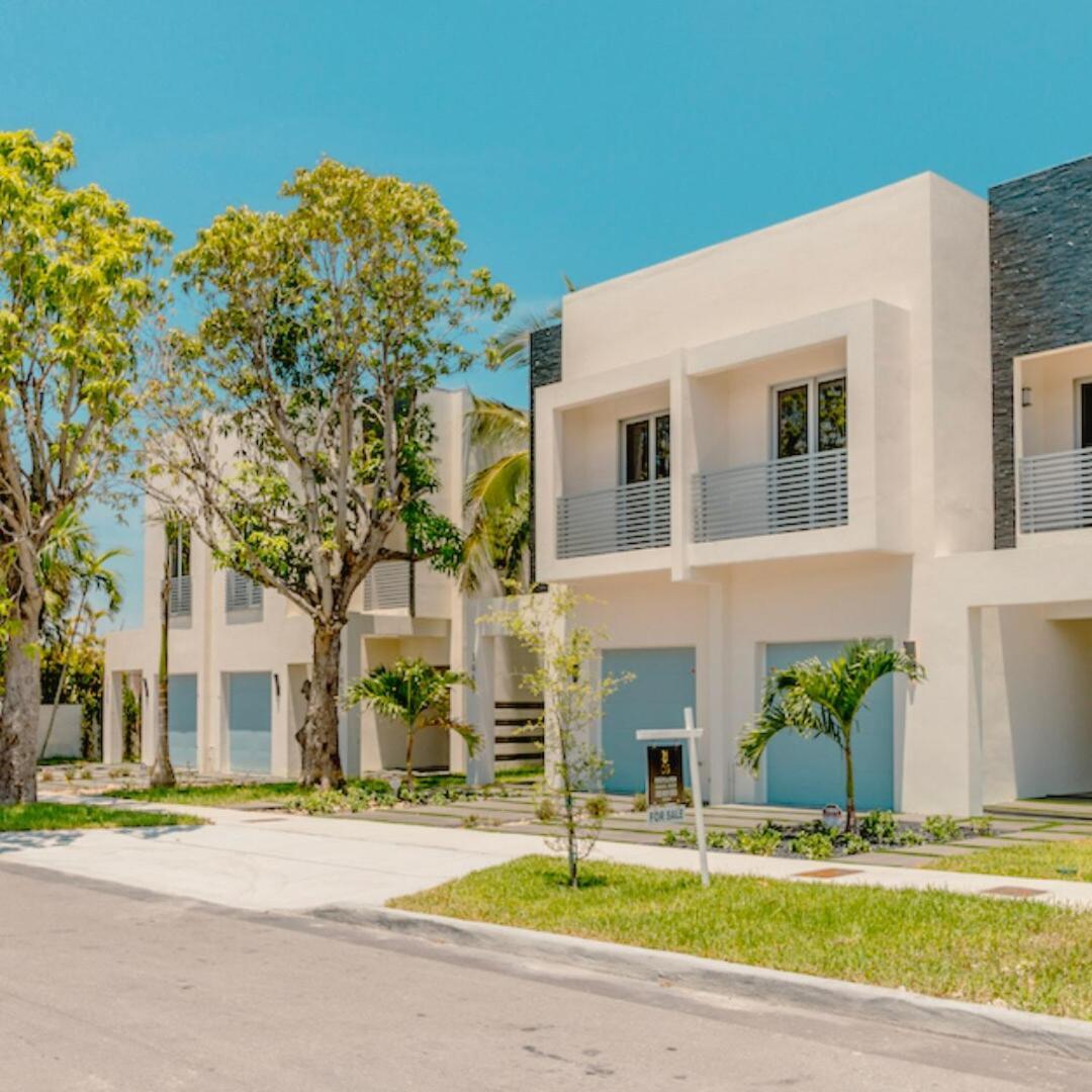 Solara Coconut Grove *
