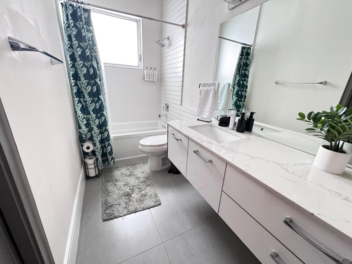 Solara Coconut Grove Villa