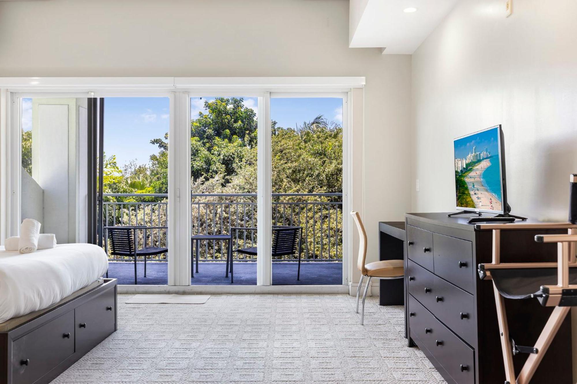 Exclusive Doral With Luxury Amenities Apartment Miami
