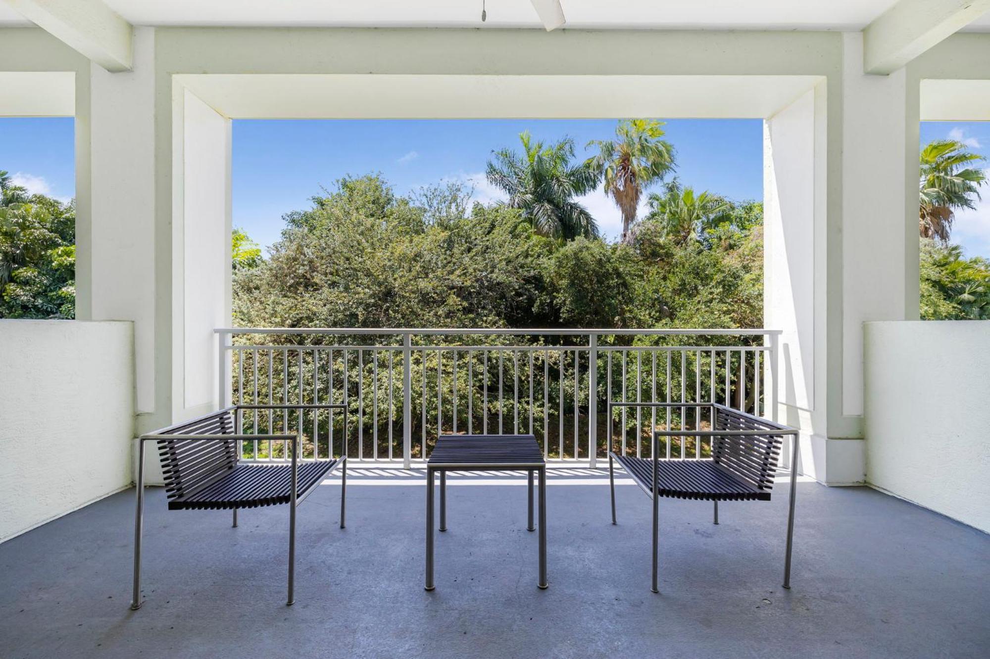 Exclusive Doral With Luxury Amenities