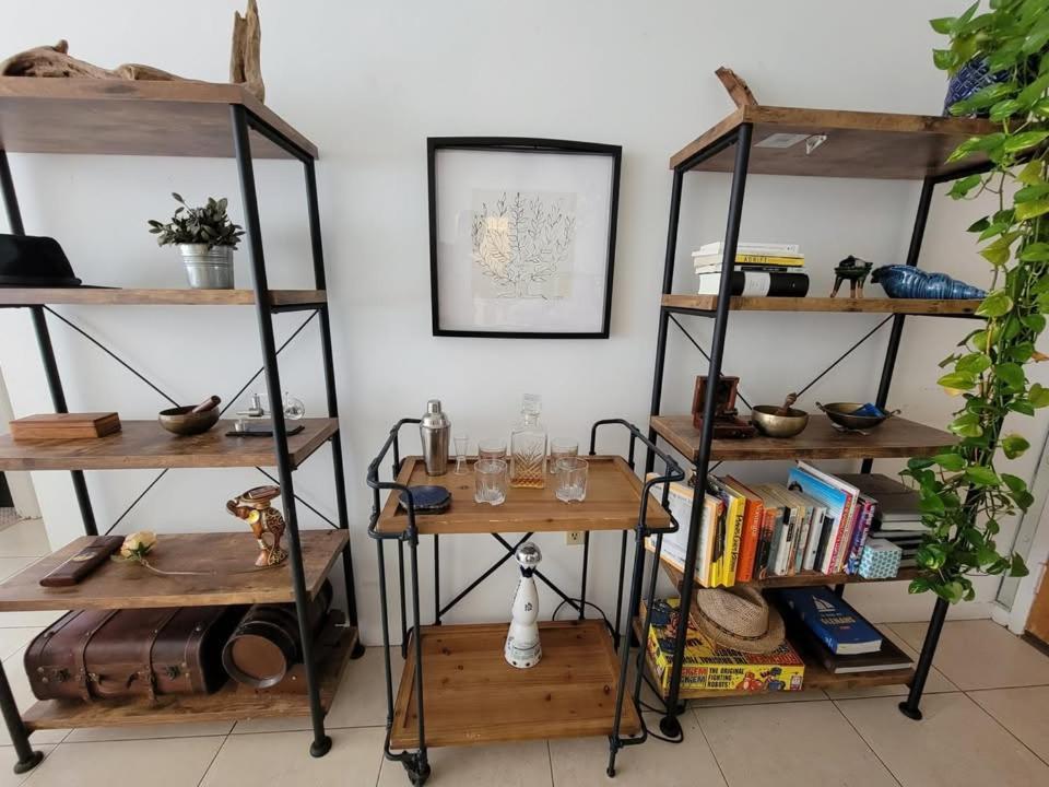 Outstanding 2bd-2ba In Key Biscayne