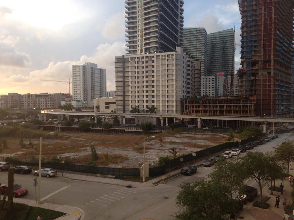 Lyx At One Broadway In Brickell Apartment *