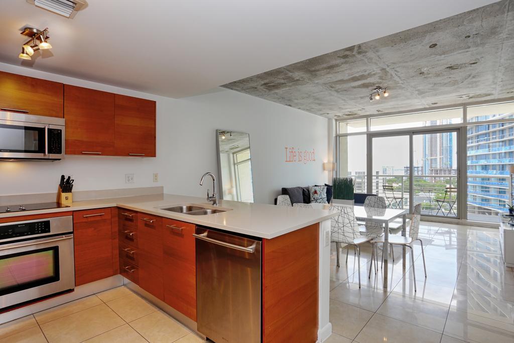 Apartment Design District Midtown By Nuovo