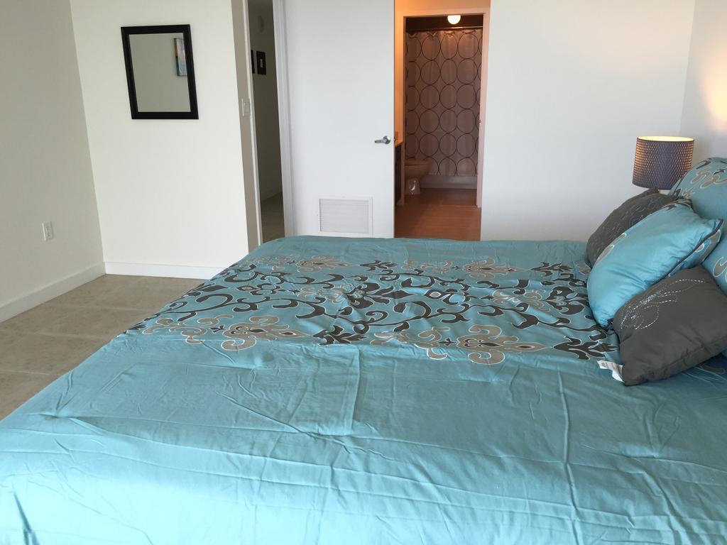 Lyx Suites By The River