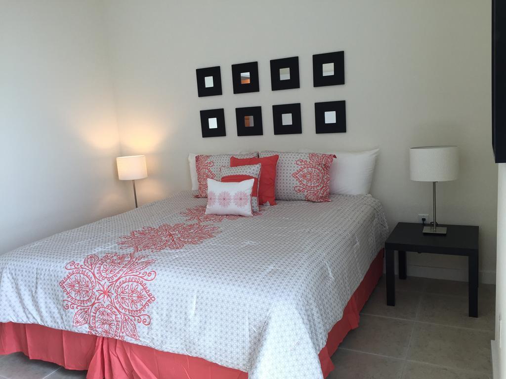 Lyx Suites By The River